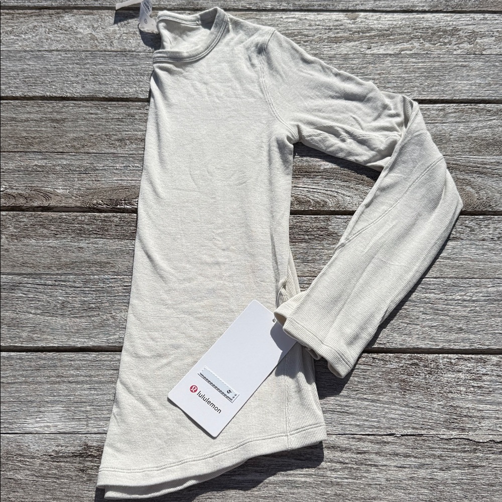 Lululemon Hold Tight Long-Sleeve Shirt bone‎ neutral size 6 NWT